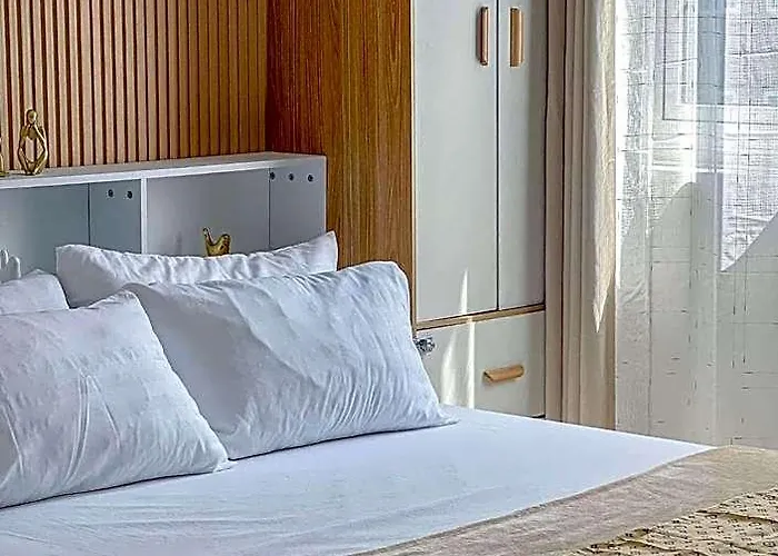 Hotel Condotels At Smdc Hope Residences